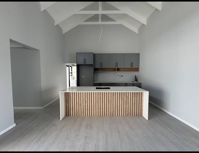 3 BEDROOM HOUSE FOR SALE IN SANDOWN